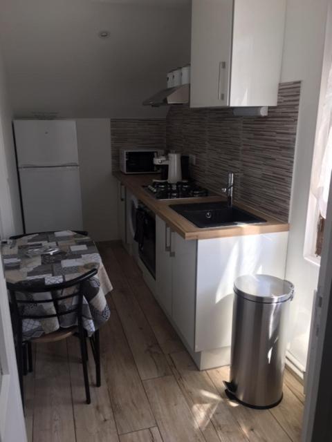 Appartement Joli studio 21 m2 avec parking privé à Aix-les-Bains Extérieur photo